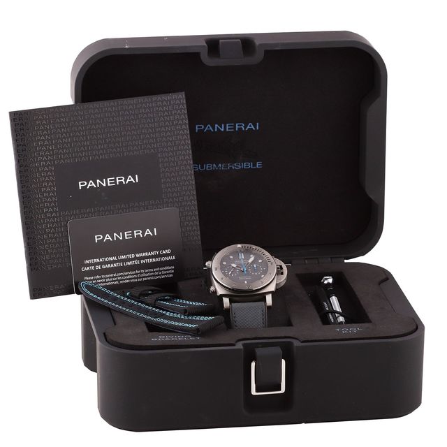 Panerai Submersible PAM01207 Image 5